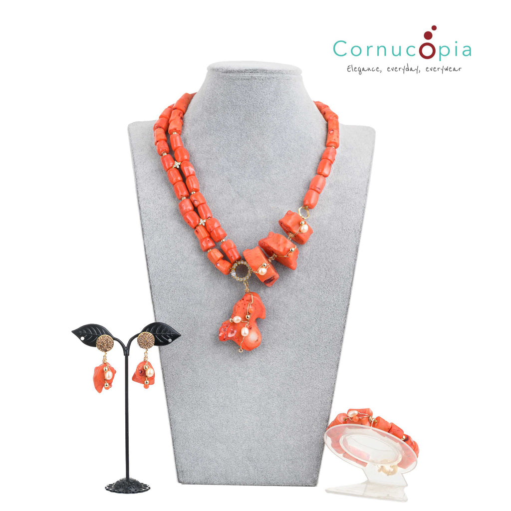 Ariike Necklace Set