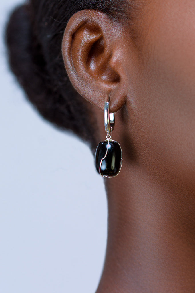 NIMI Earrings – Luxury Barrel-Shaped Gemstone Statement